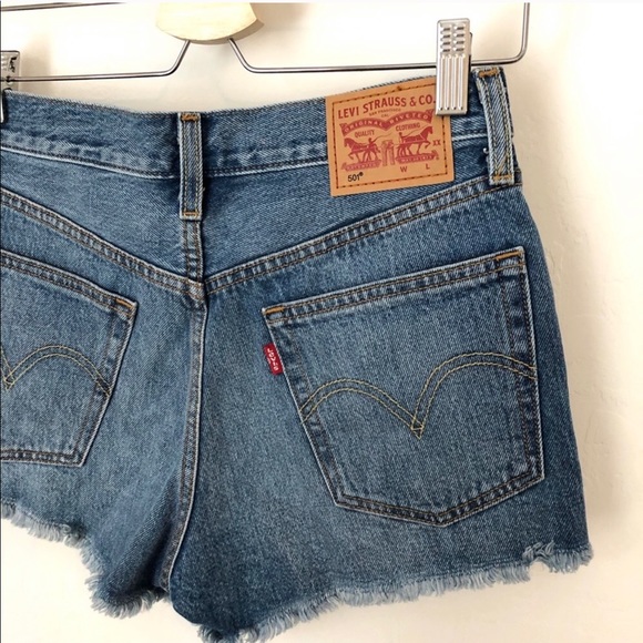 Levi’s 501 cutoff shorts - Picture 5 of 6